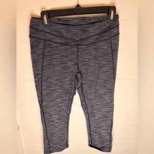 Lucy Tech Hatha Gray Striped 3/4 Leggings
